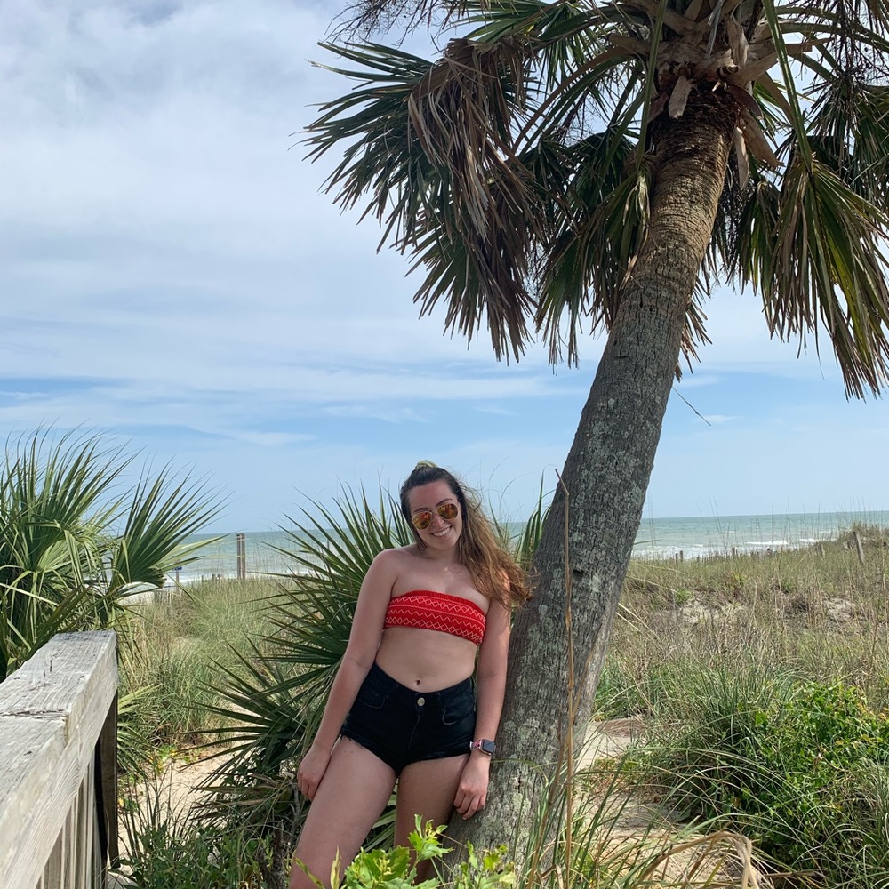 Meet your Posher, Nicole